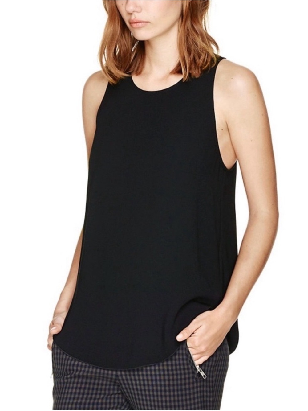 𝅺Aritzia Wilfred Sevres Sleeveless Blouse in Black, size L